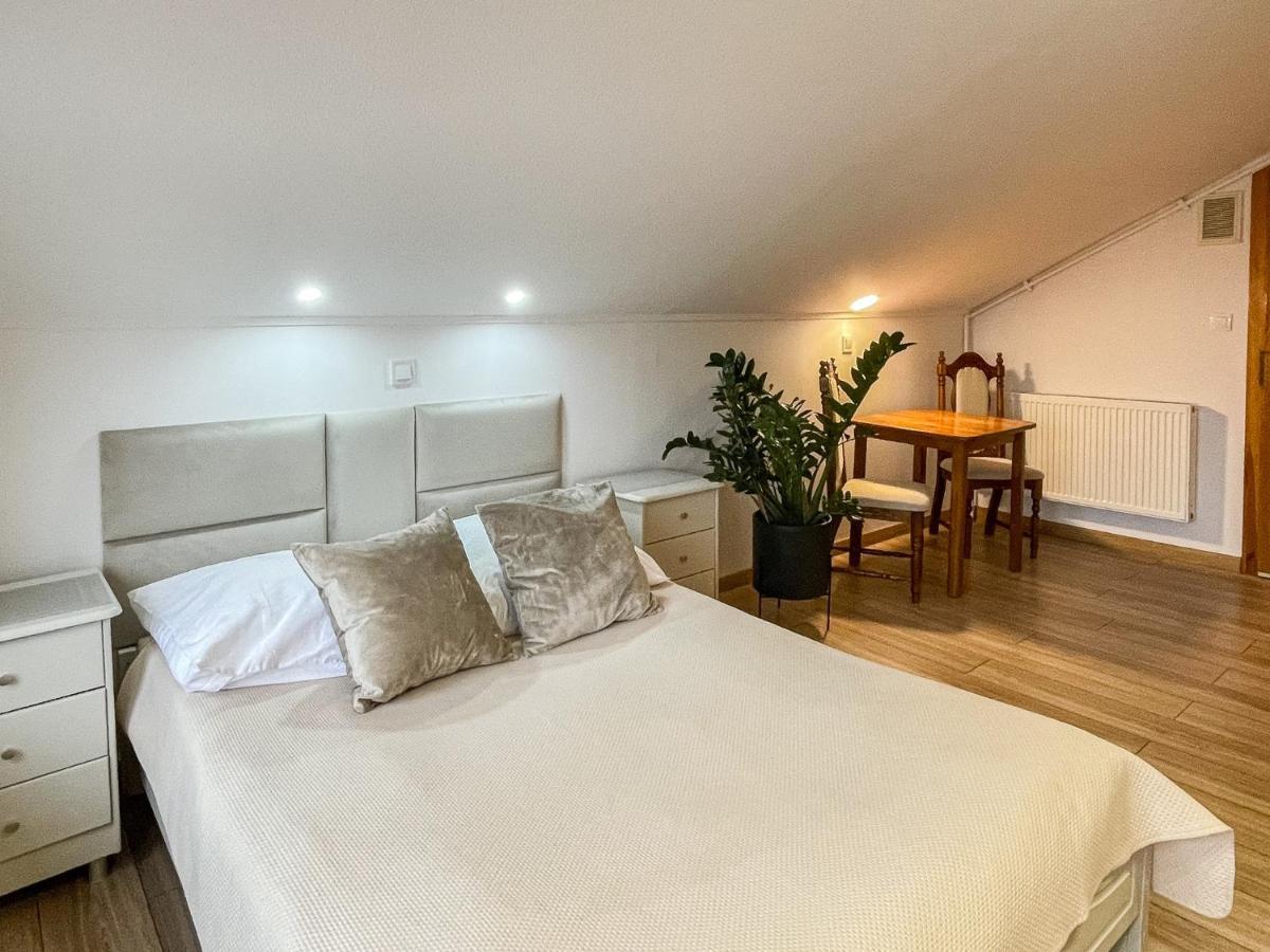 Apartment Na Skale *